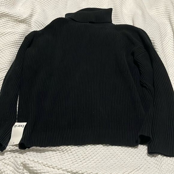 NWT- Bar lll -3X. Knit Cutout Sweater - Picture 2 of 7